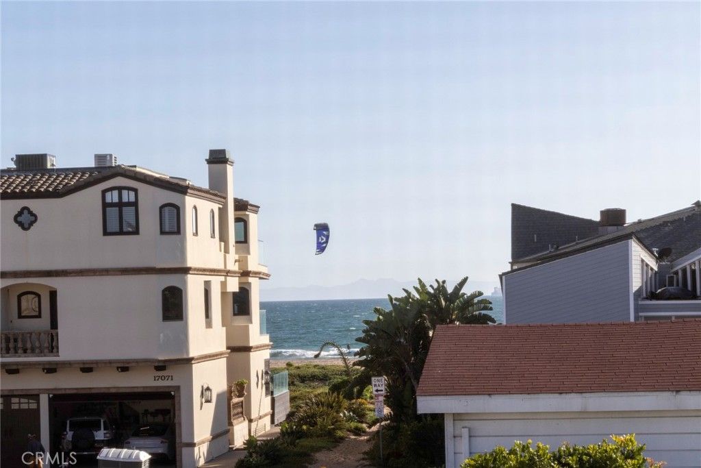 Image 32 of property listing at 17081 5th Street, Sunset Beach, CA 90742
