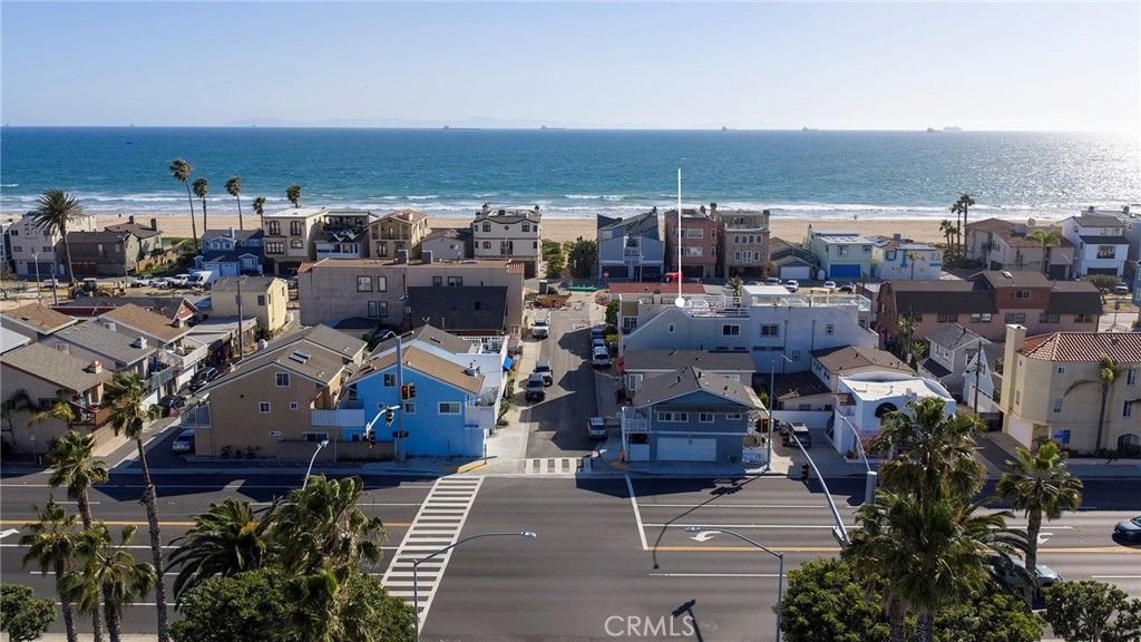 Image 36 of property listing at 17081 5th Street, Sunset Beach, CA 90742