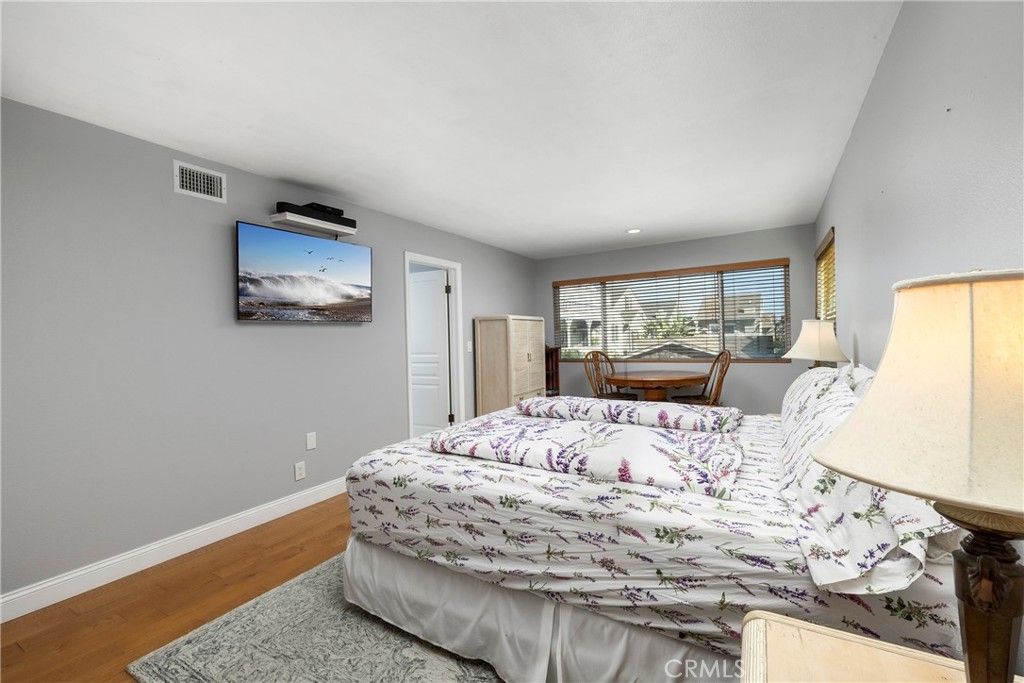 Image 7 of property listing at 17081 5th Street, Sunset Beach, CA 90742