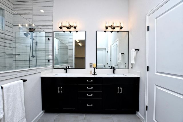 116 Monterey Oak TRL, Georgetown, TX 78628