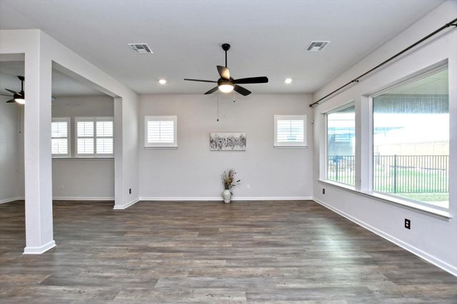 116 Monterey Oak TRL, Georgetown, TX 78628