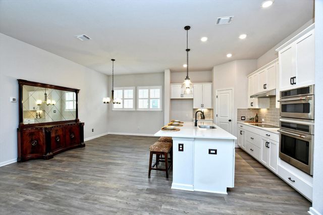 116 Monterey Oak TRL, Georgetown, TX 78628