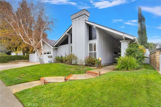 25442 Via Escovar, Valencia, CA 91355