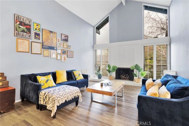 25442 Via Escovar, Valencia, CA 91355