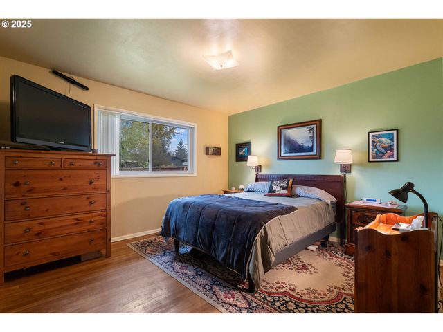 2707 Ne 123RD Ave, Portland, OR 97230