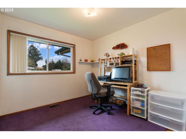 2707 Ne 123RD Ave, Portland, OR 97230