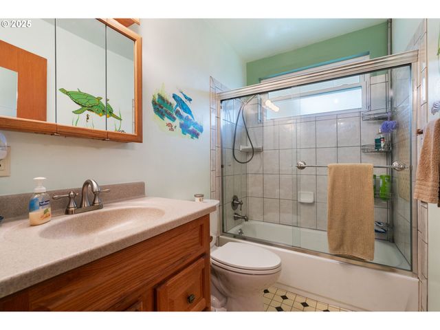 2707 Ne 123RD Ave, Portland, OR 97230