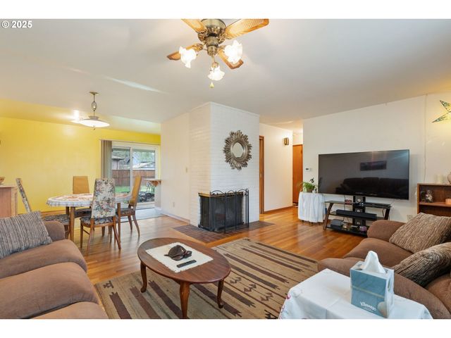 2707 Ne 123RD Ave, Portland, OR 97230