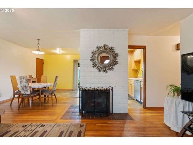 2707 Ne 123RD Ave, Portland, OR 97230