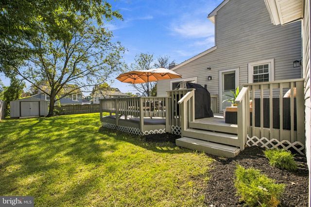 42 ORCHARD LN, Marlton, NJ 08053