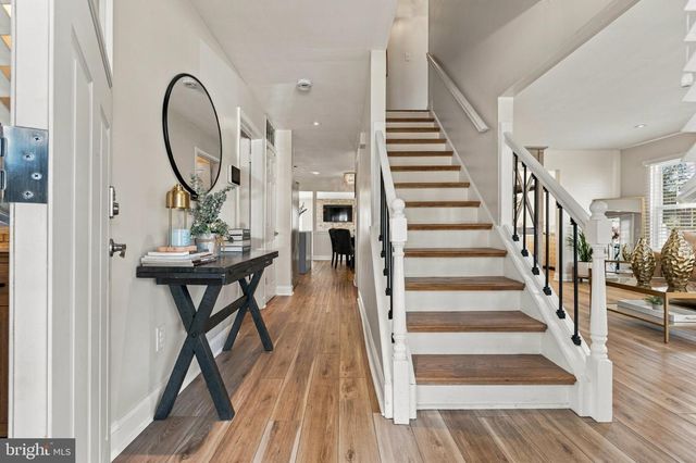 42 ORCHARD LN, Marlton, NJ 08053