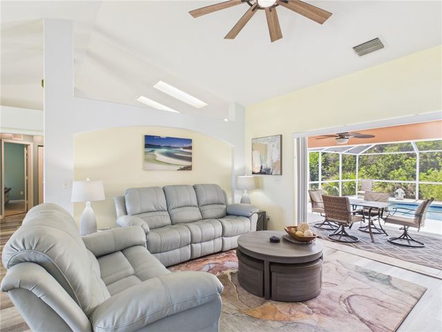 1314 Schumann Drive, Sebastian, FL 32958