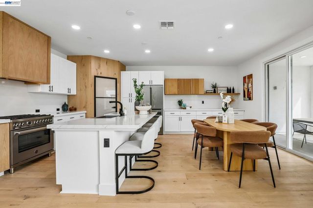 2657 Lockborne Ct, Lathrop, CA 95330