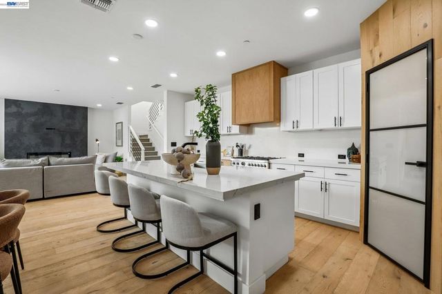 2657 Lockborne Ct, Lathrop, CA 95330