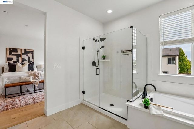 2657 Lockborne Ct, Lathrop, CA 95330