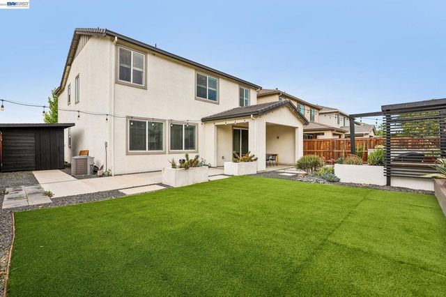 2657 Lockborne Ct, Lathrop, CA 95330