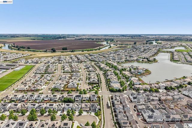 2657 Lockborne Ct, Lathrop, CA 95330