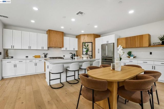 2657 Lockborne Ct, Lathrop, CA 95330