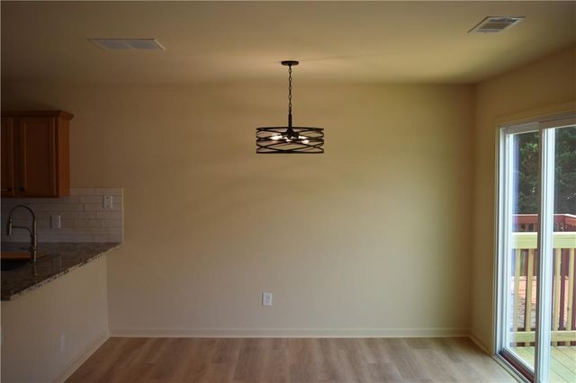 132 Venture Path, Hiram, GA 30141