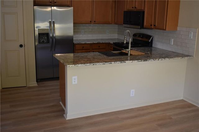 132 Venture Path, Hiram, GA 30141