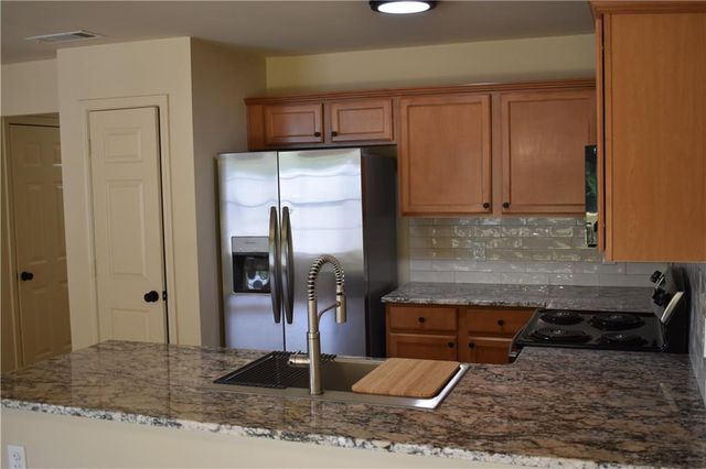 132 Venture Path, Hiram, GA 30141