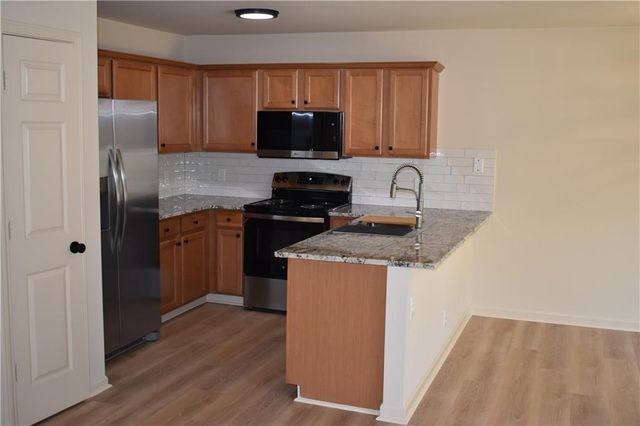 132 Venture Path, Hiram, GA 30141