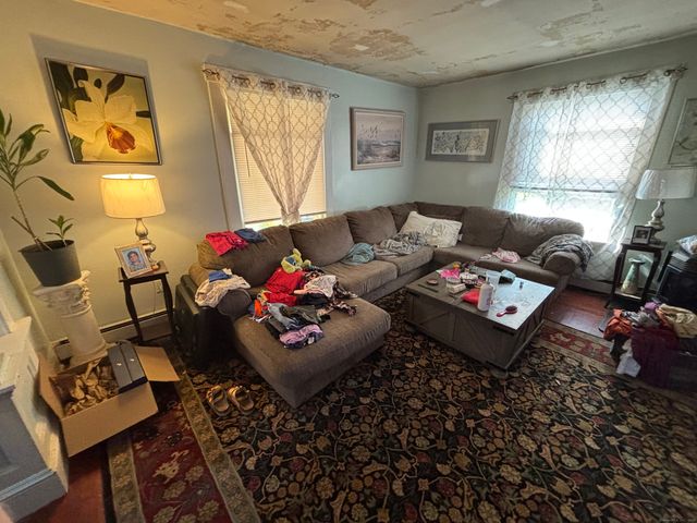 556 Boswell Avenue, Norwich, CT 06360