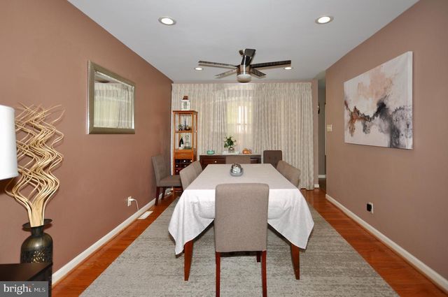 1020 NORVELT DR, Philadelphia, PA 19115