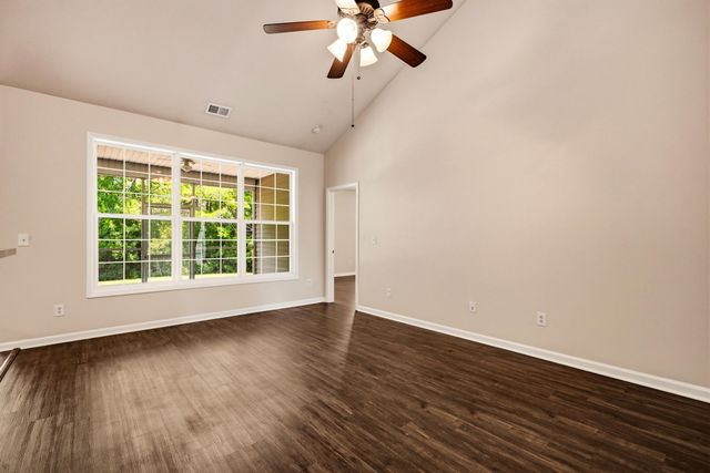 4693 Farm Lake Dr., Myrtle Beach, SC 29579
