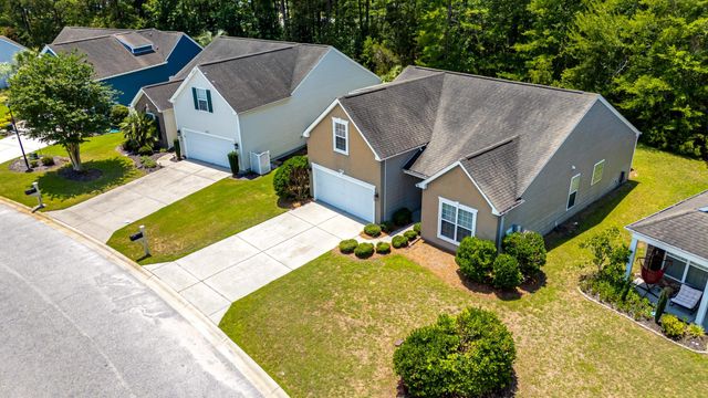 4693 Farm Lake Dr., Myrtle Beach, SC 29579