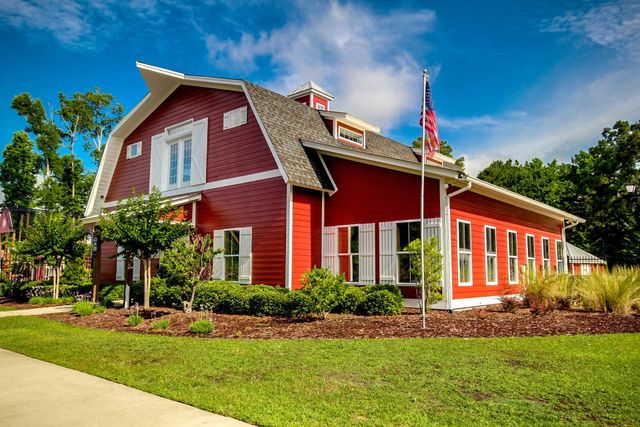 4693 Farm Lake Dr., Myrtle Beach, SC 29579