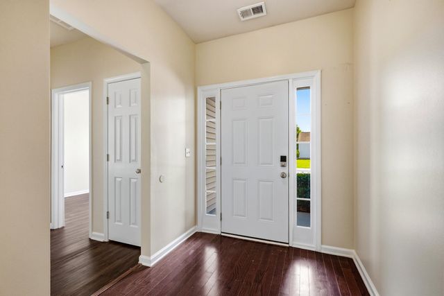 4693 Farm Lake Dr., Myrtle Beach, SC 29579