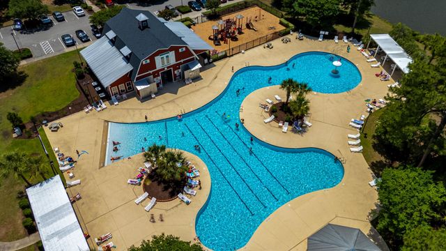4693 Farm Lake Dr., Myrtle Beach, SC 29579