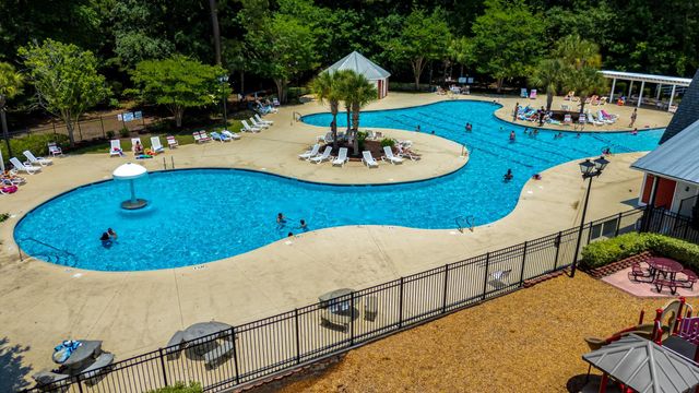 4693 Farm Lake Dr., Myrtle Beach, SC 29579