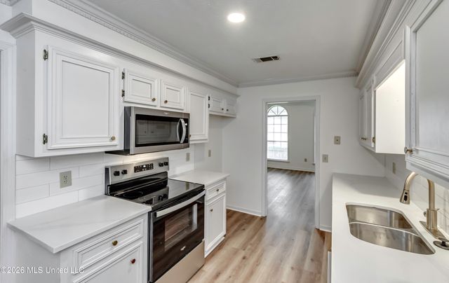 212 Hawthorne Drive, Madison, MS 39110