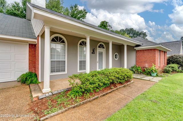 212 Hawthorne Drive, Madison, MS 39110