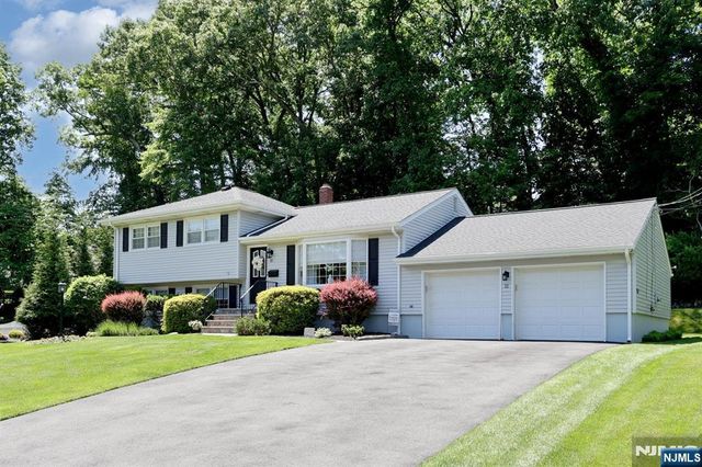 11 Henry Avenue, Park Ridge, NJ 07656