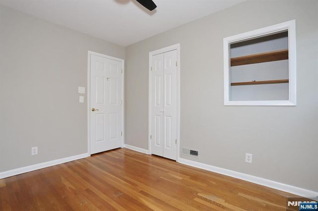 11 Henry Avenue, Park Ridge, NJ 07656