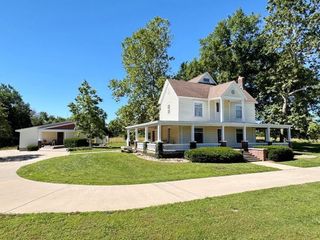 18133 S 1525 Road, Nevada, MO 64772