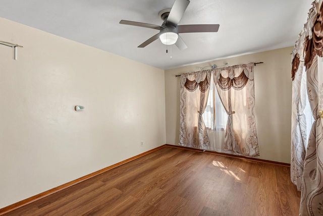 4710 W Sumac PLACE, Milwaukee, WI 53219