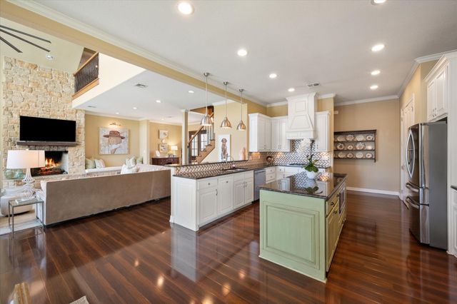 305 Canal Street, Corsicana, TX 75109