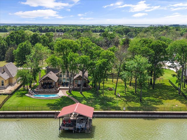 305 Canal Street, Corsicana, TX 75109