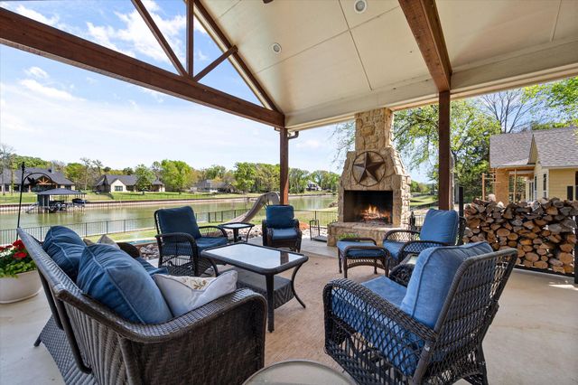 305 Canal Street, Corsicana, TX 75109