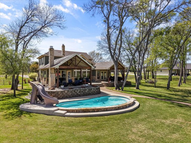 305 Canal Street, Corsicana, TX 75109