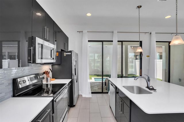 407 VILLA DOMANI WAY, Davenport, FL 33896