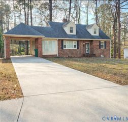 1754 Monticello St, Petersburg, VA 23805