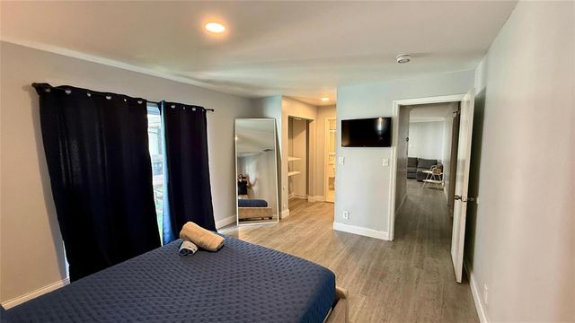 8231 SW 9th Street, North Lauderdale, FL 33068