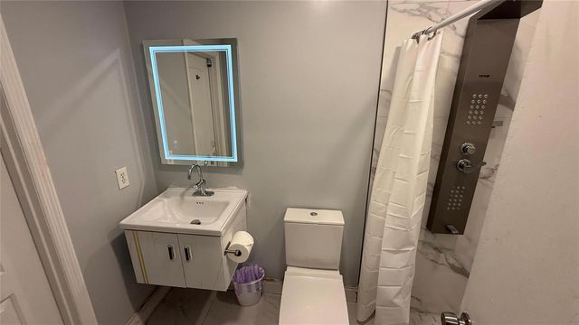 8231 SW 9th Street, North Lauderdale, FL 33068