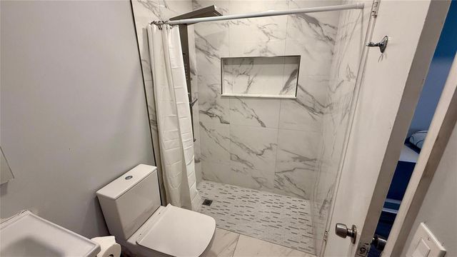 8231 SW 9th Street, North Lauderdale, FL 33068