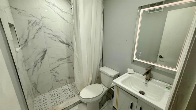 8231 SW 9th Street, North Lauderdale, FL 33068